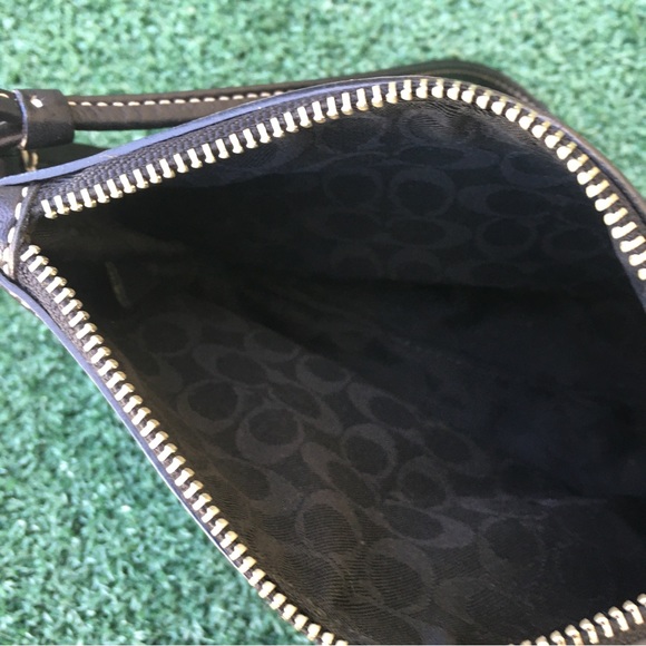 Coach Vintage Y2K Legacy Wristlet Leather Black - Picture 14 of 16